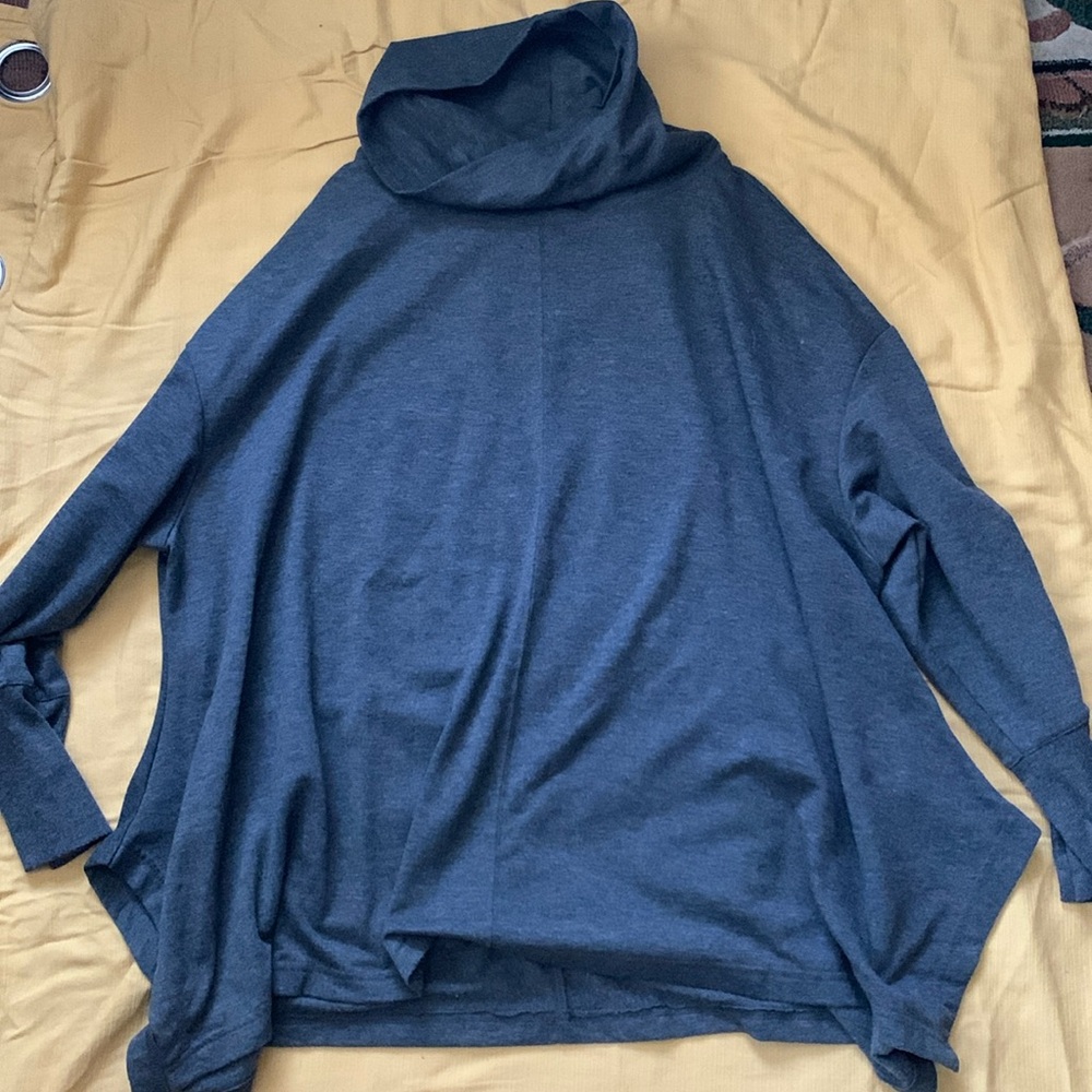 NWOT The sweatshirt project sweater